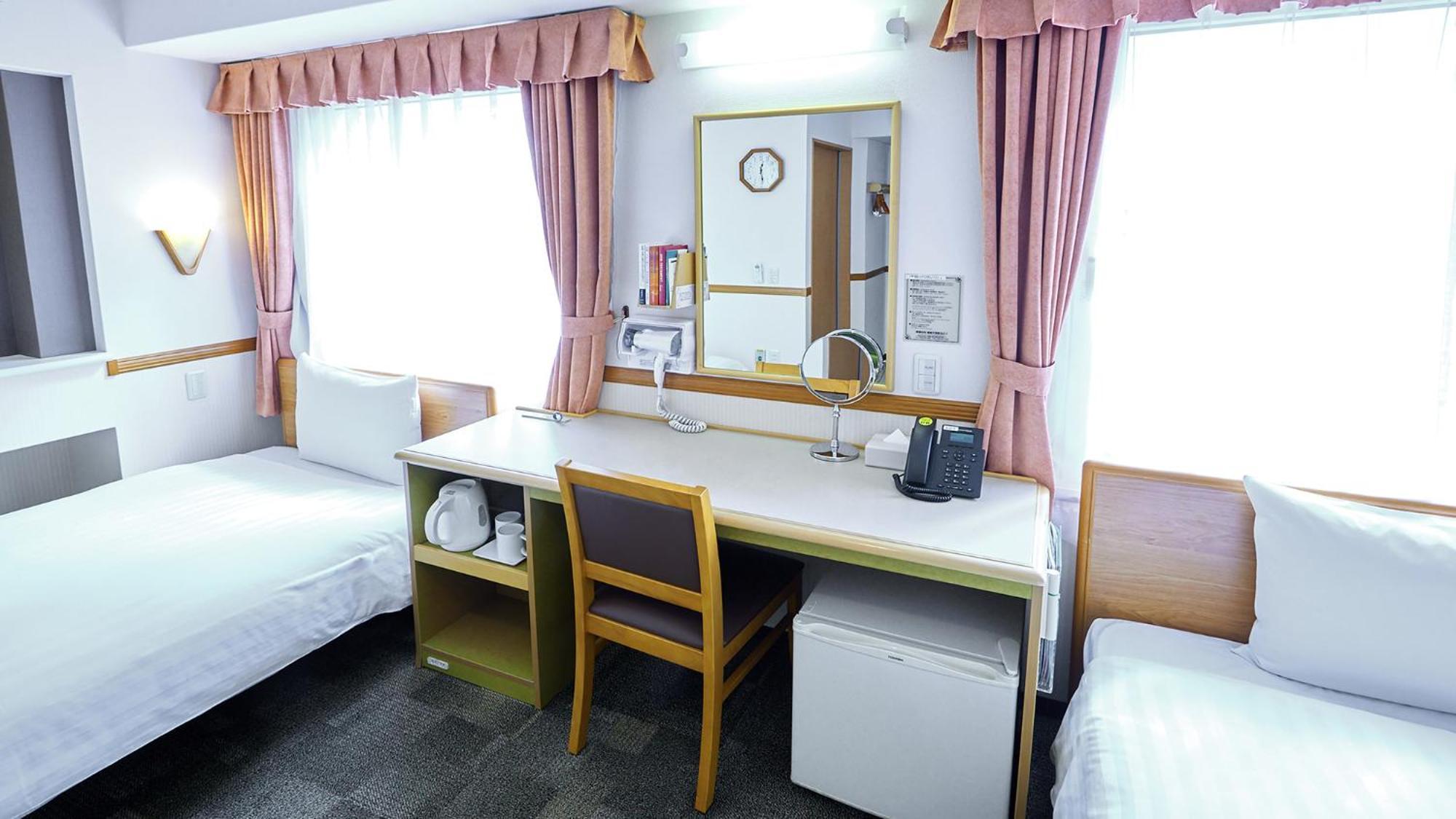 Toyoko Inn Utsunomiya Ekimae No 1 Стая снимка